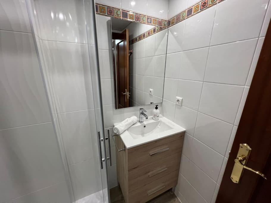 Piso En Linares Zona Centro Con Parking Gratis Apartment ภายนอก รูปภาพ